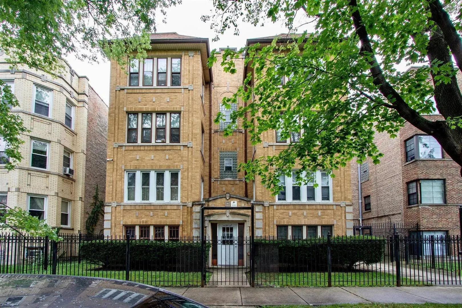 6307 N Mozart Street 3S IL
