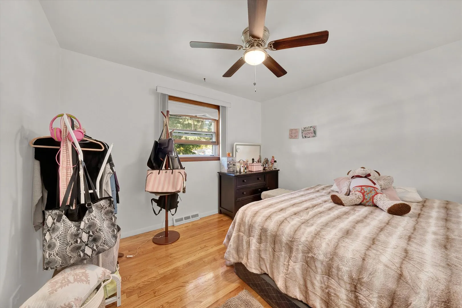 5023 W 81st Street IL