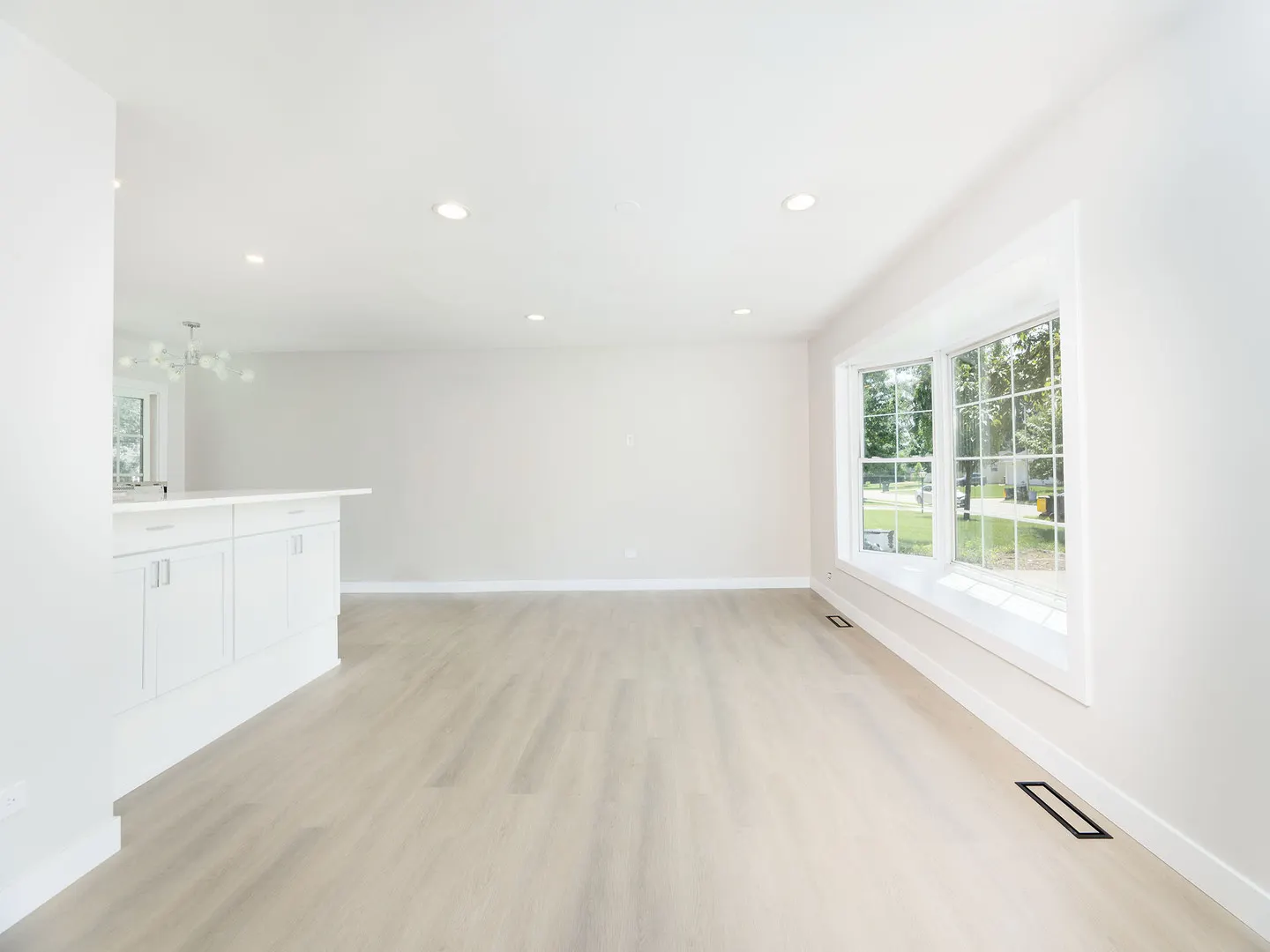261 Arrowhead Trail IL