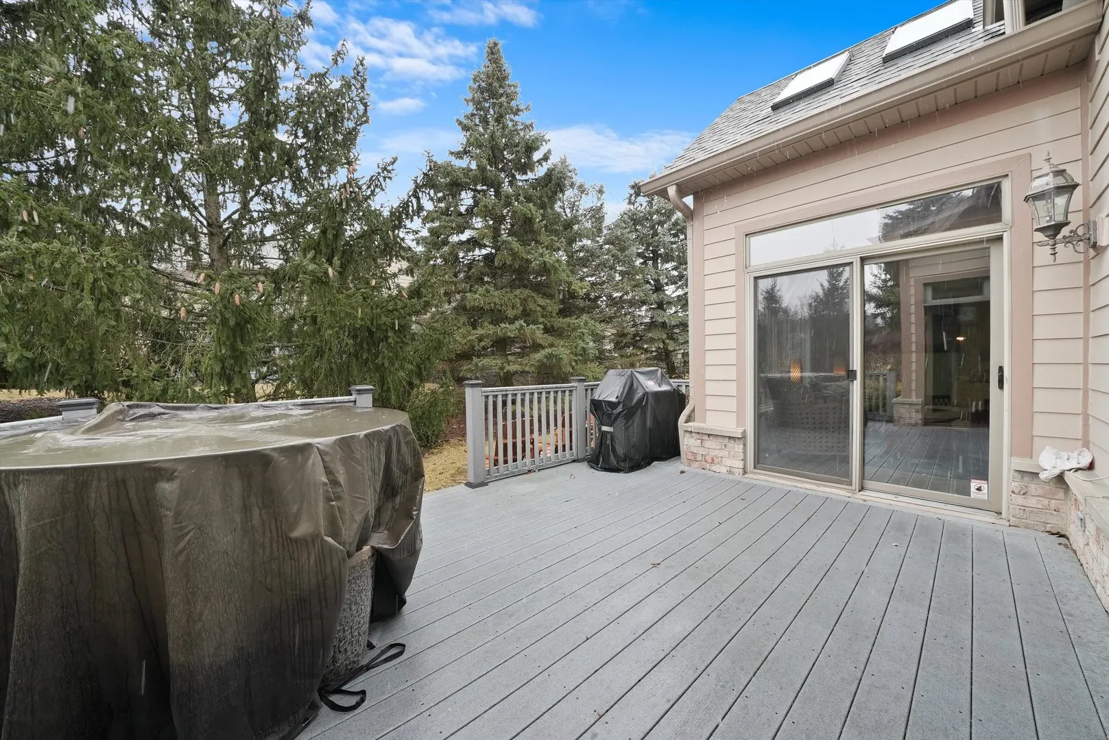 19 LAUGHRY Lane IL