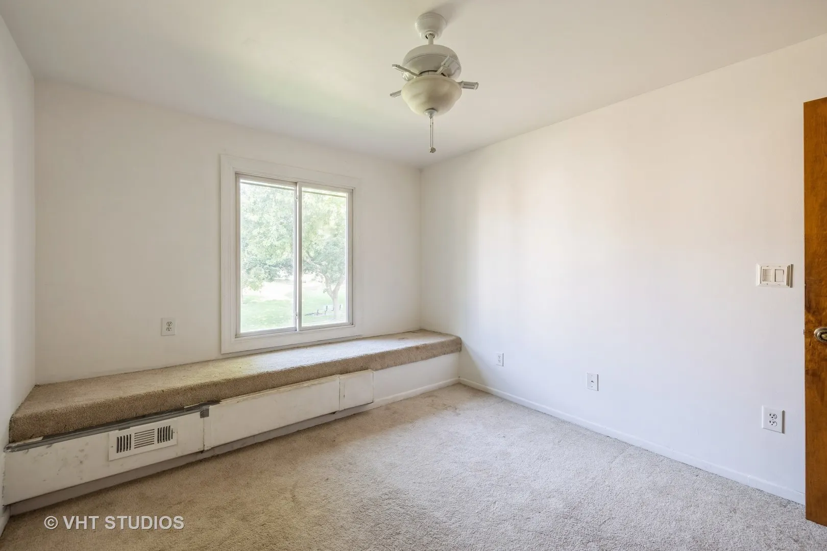 568 Somerset Lane 7 IL