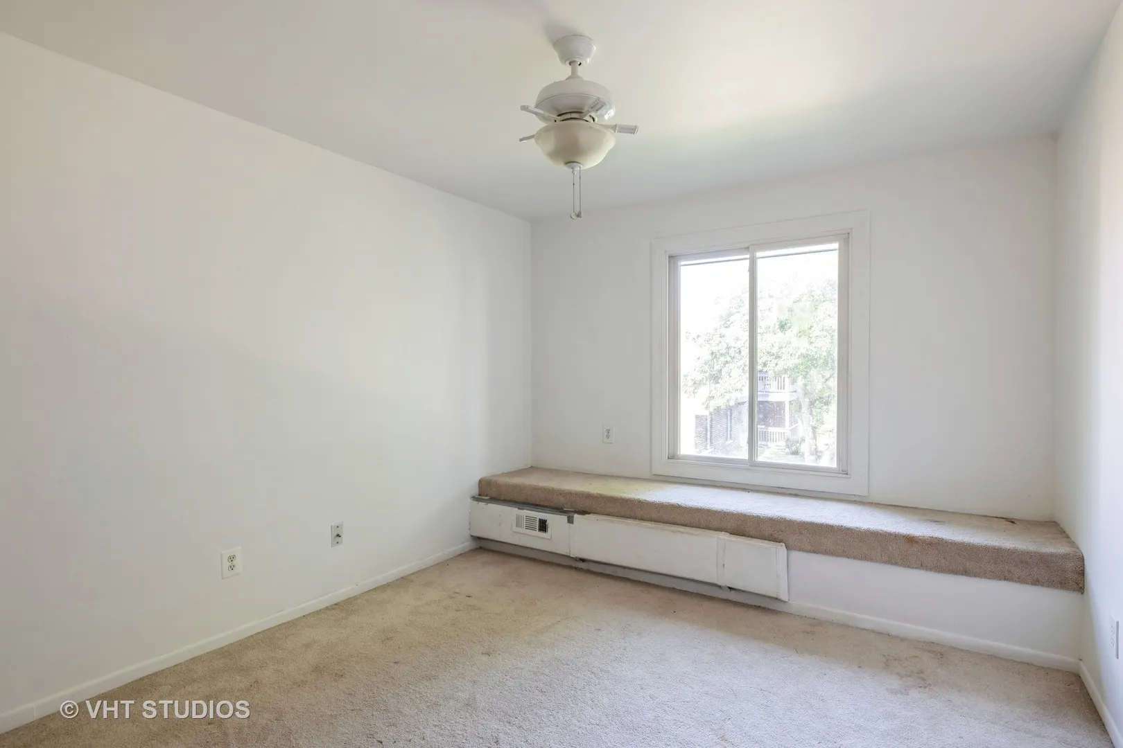 568 Somerset Lane 7 IL