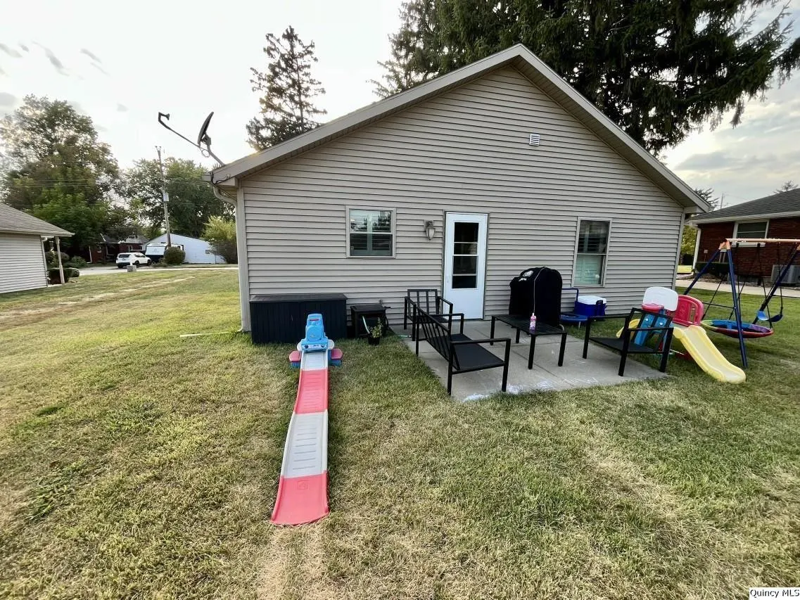 1421 S 28th Street IL