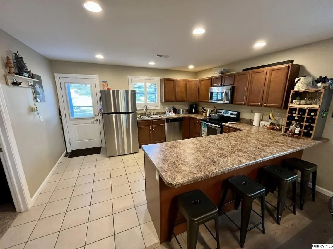 1421 S 28th Street IL