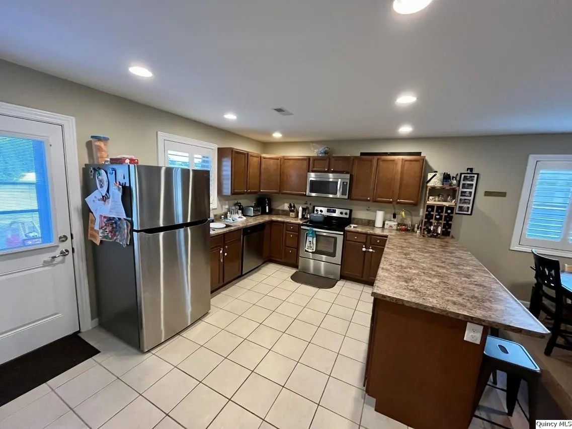 1421 S 28th Street IL