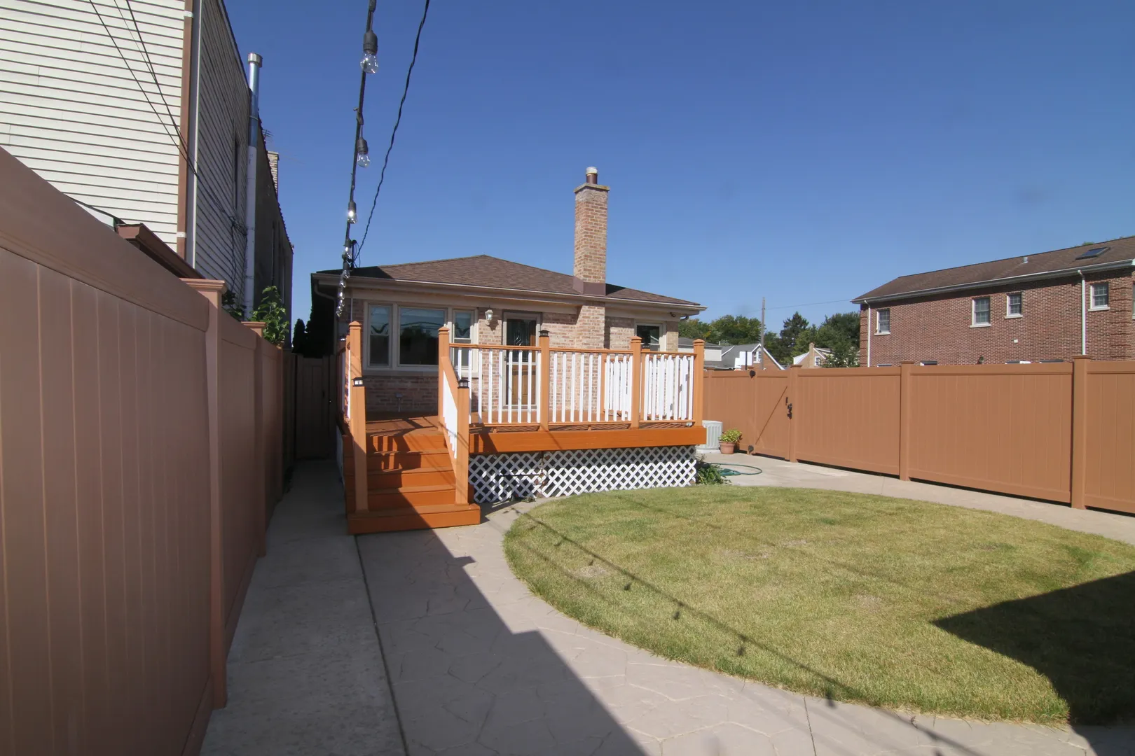 3759 N Pioneer Avenue IL
