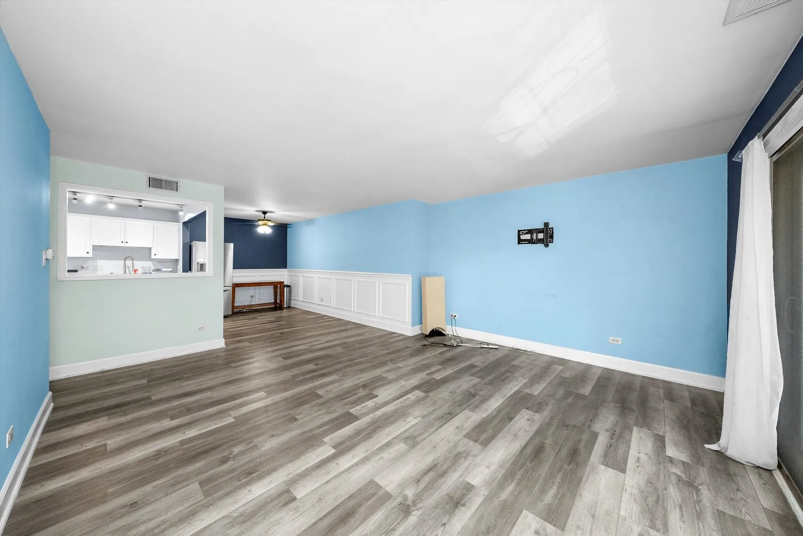 7100 W 95th Street 312 IL
