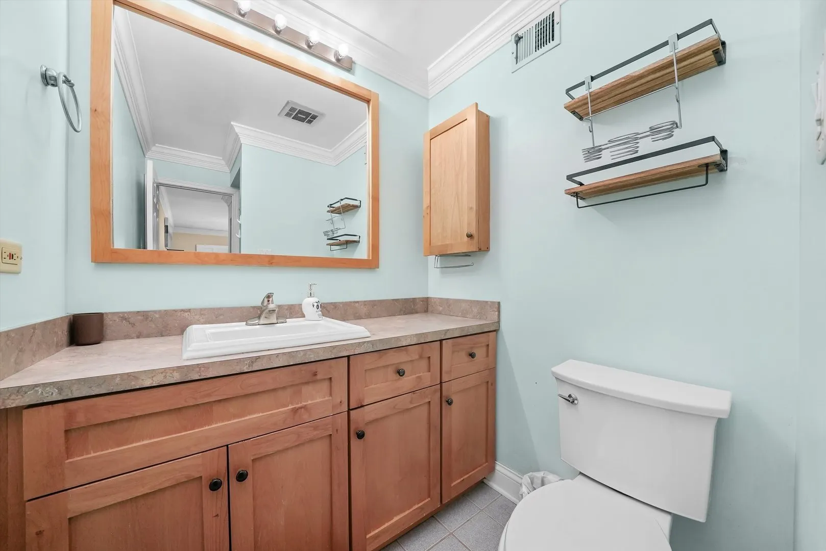7100 W 95th Street 312 IL