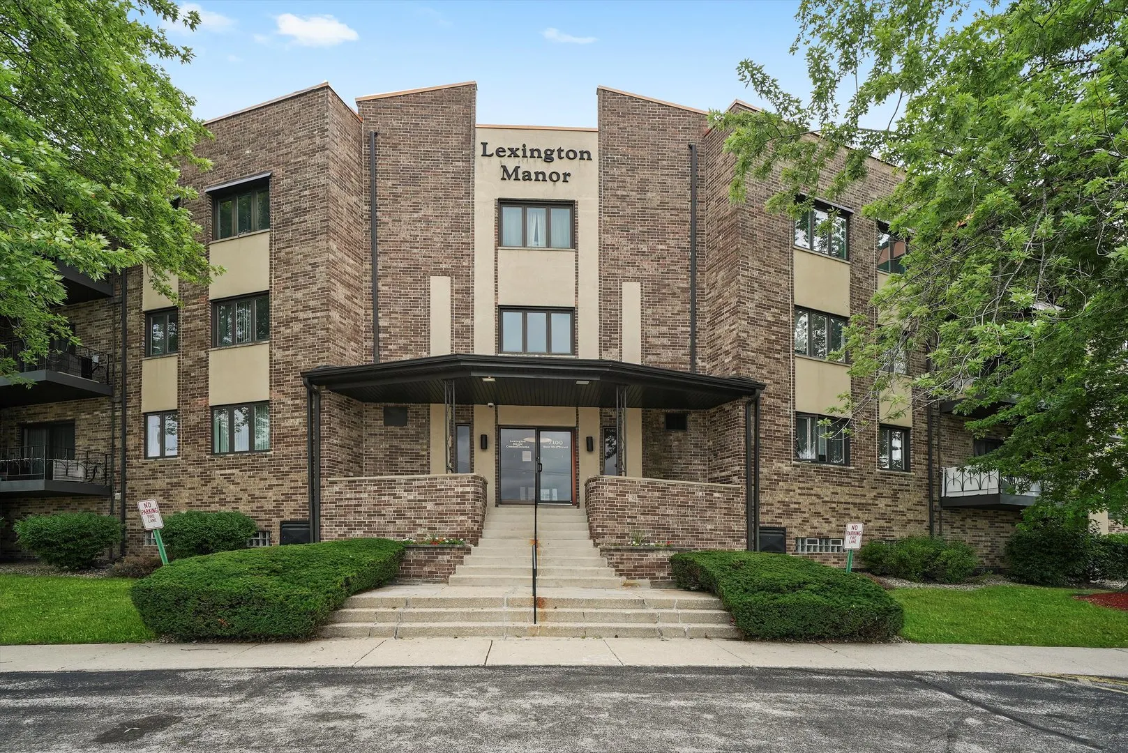 7100 W 95th Street 312 IL