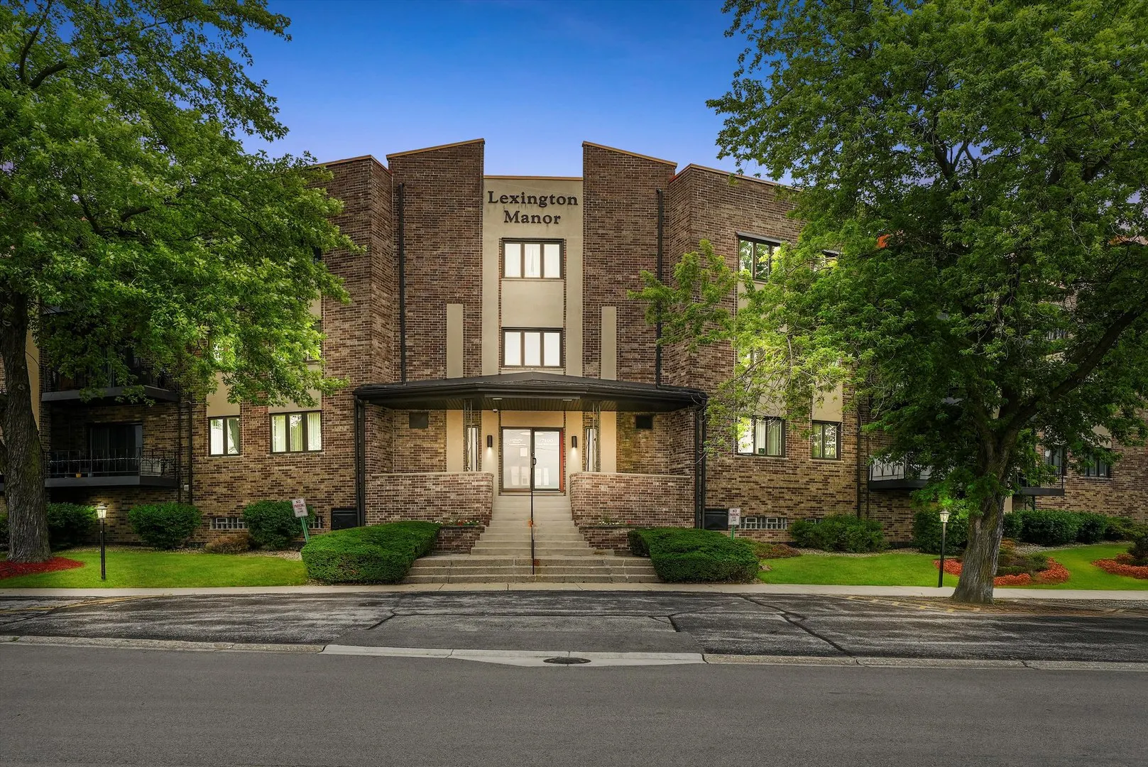 7100 W 95th Street 312 IL