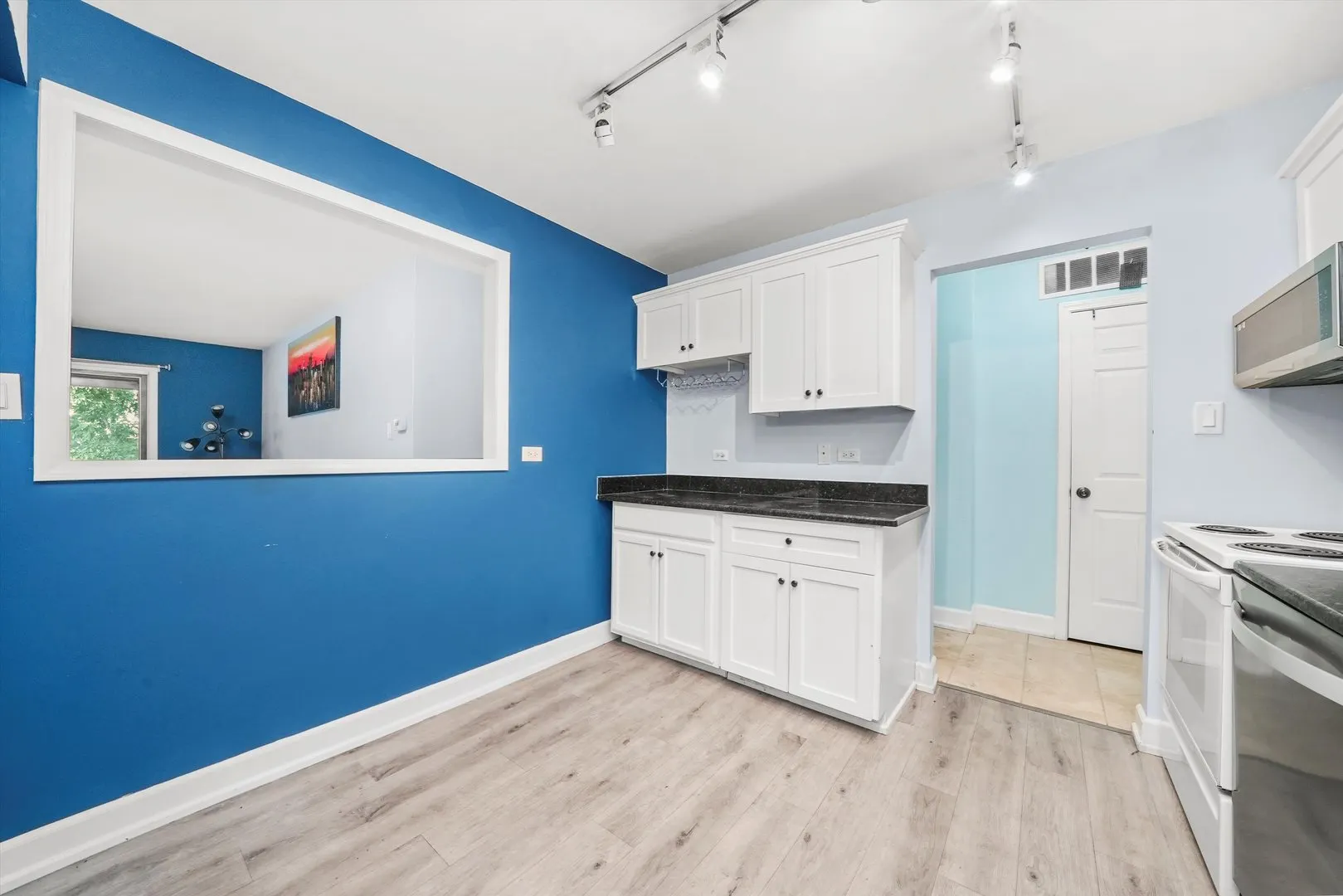 7100 W 95th Street 312 IL