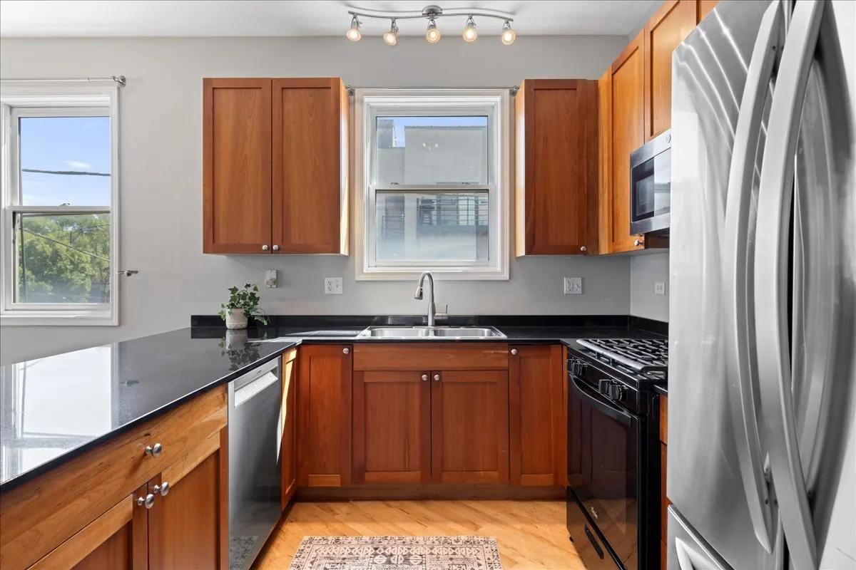 2215 W Augusta Boulevard 2E IL