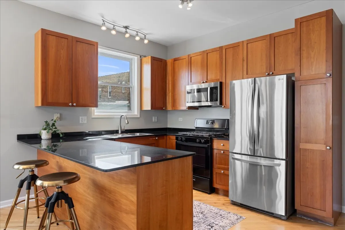2215 W Augusta Boulevard 2E IL