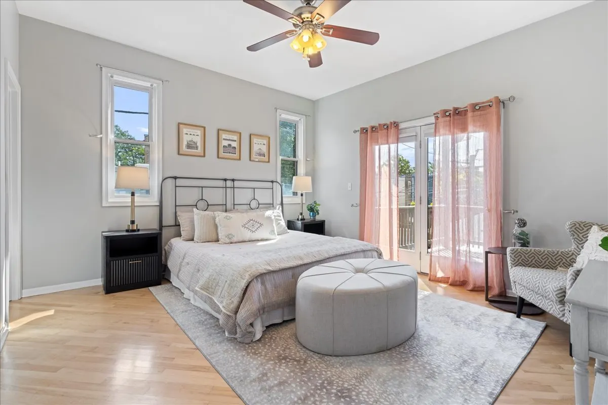 2215 W Augusta Boulevard 2E IL