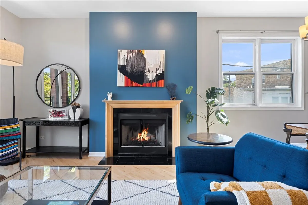 2215 W Augusta Boulevard 2E IL