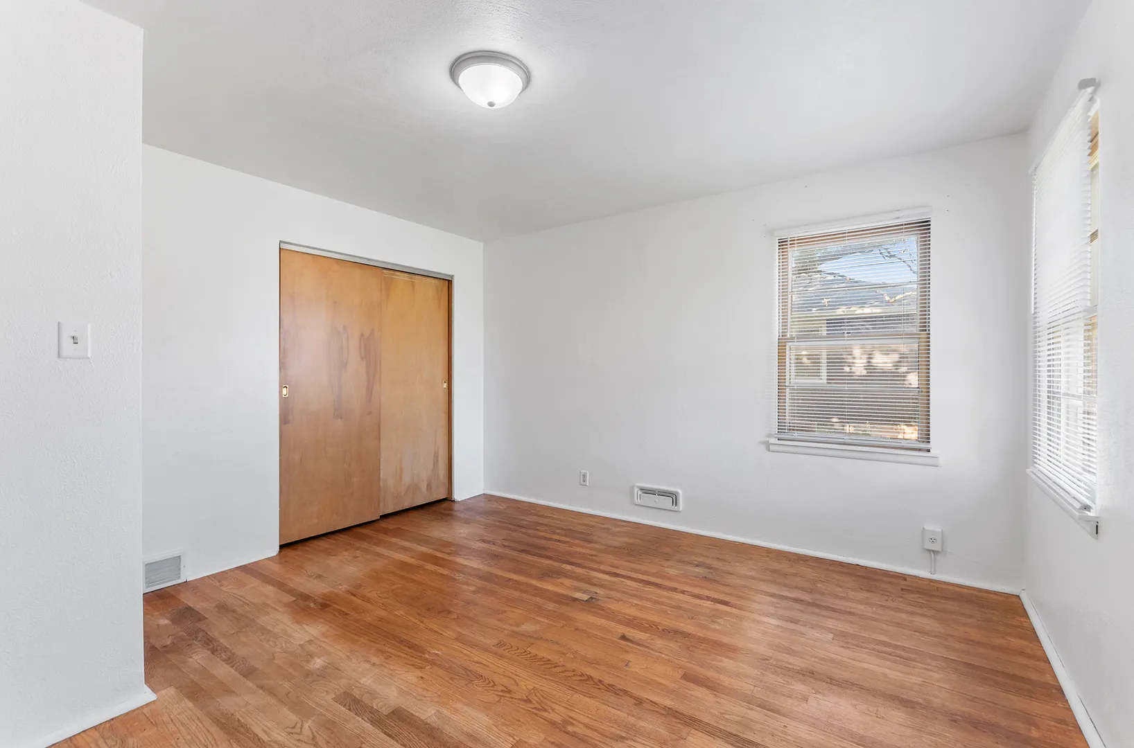 1303 Colorado Avenue IL