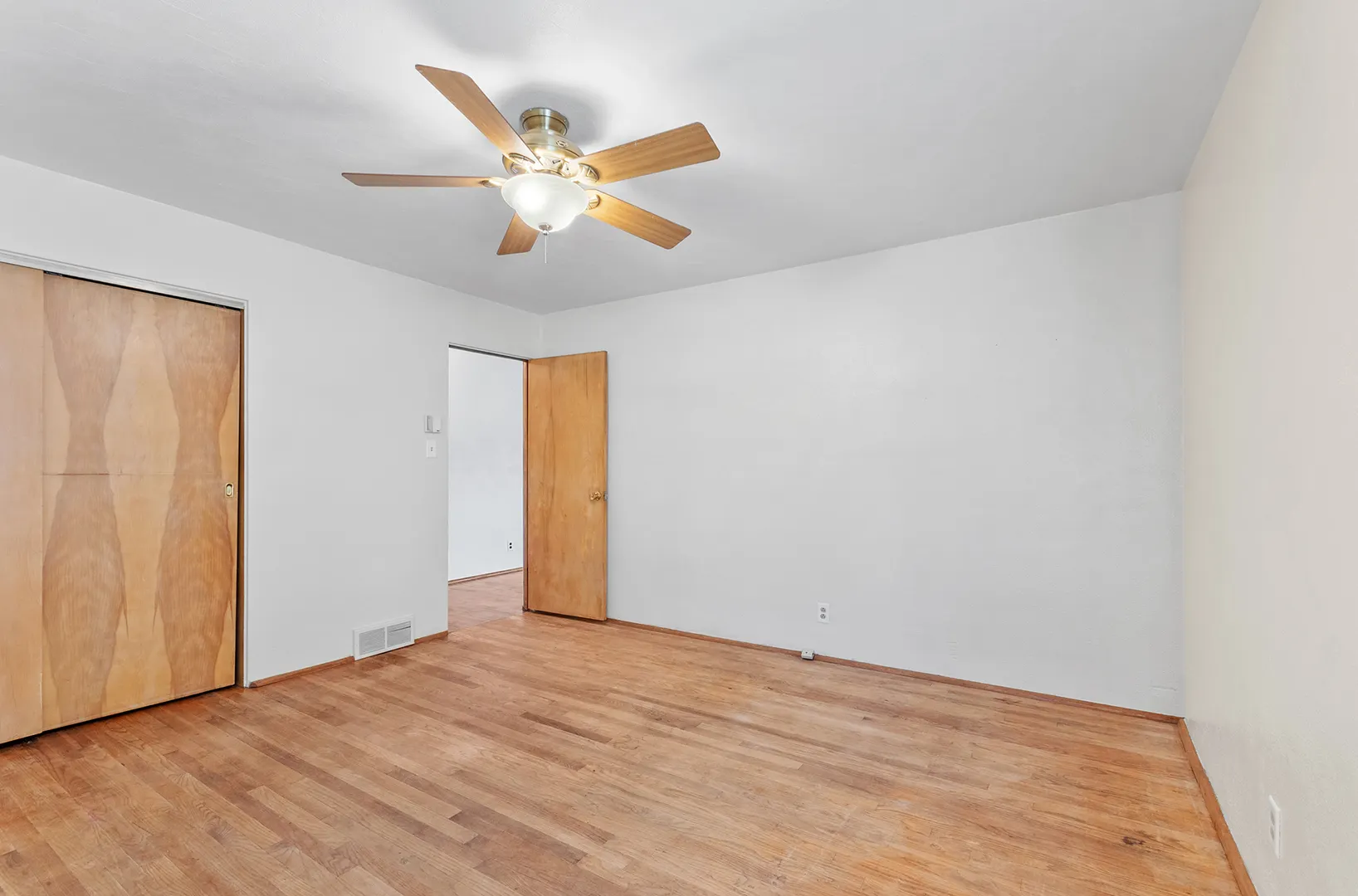 1303 Colorado Avenue IL