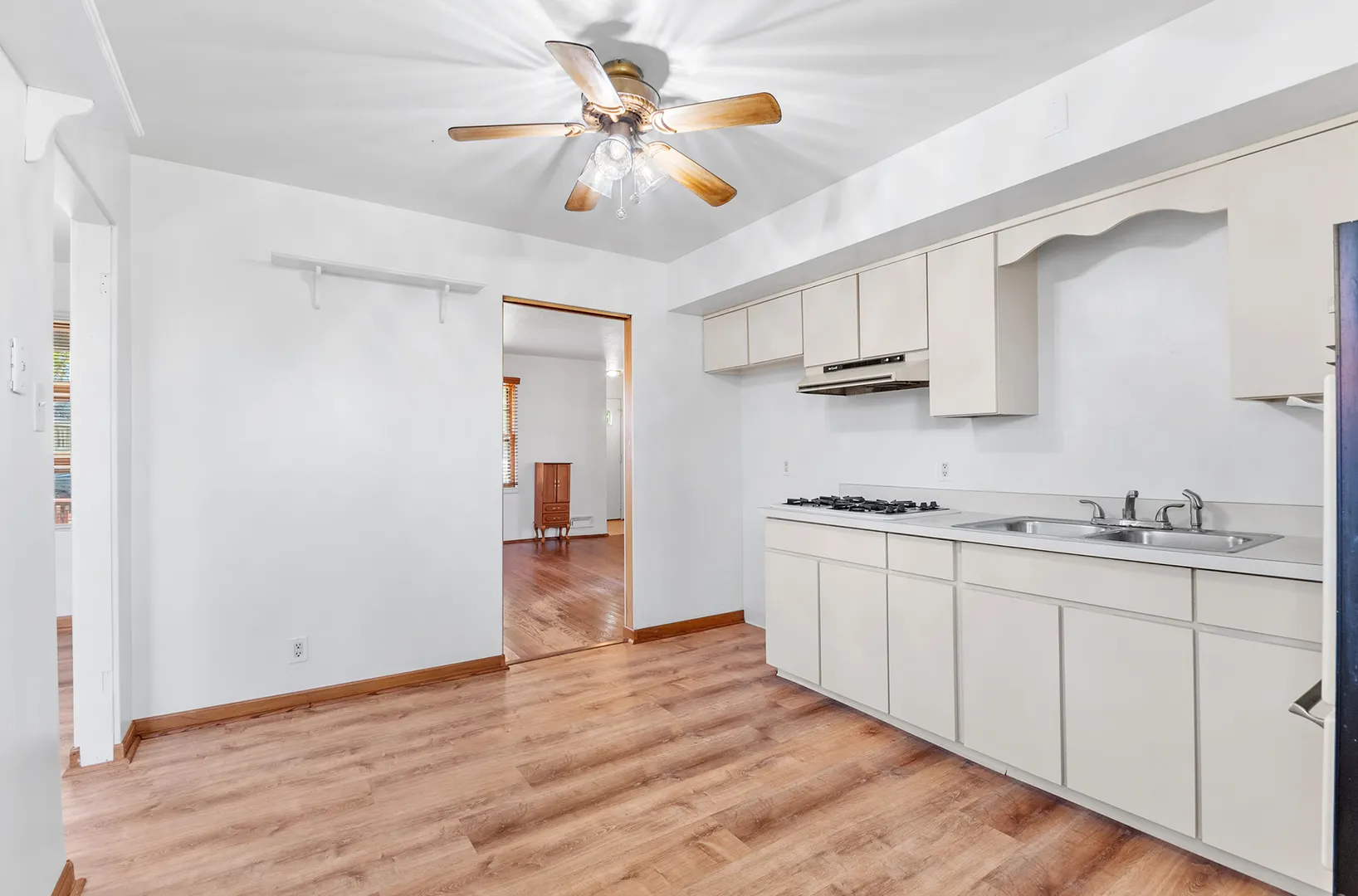 1303 Colorado Avenue IL