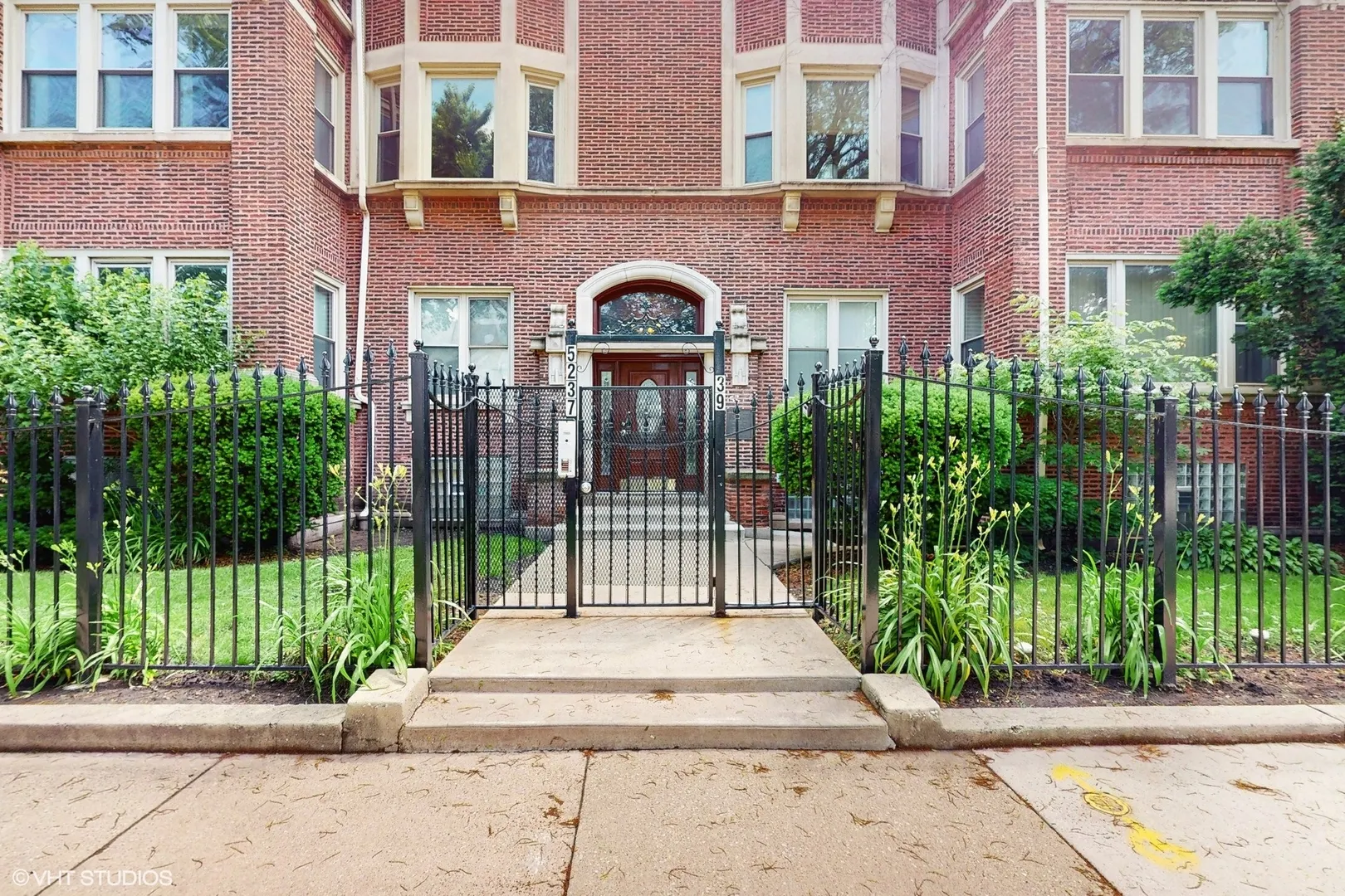 5237 S Michigan Avenue 1N IL