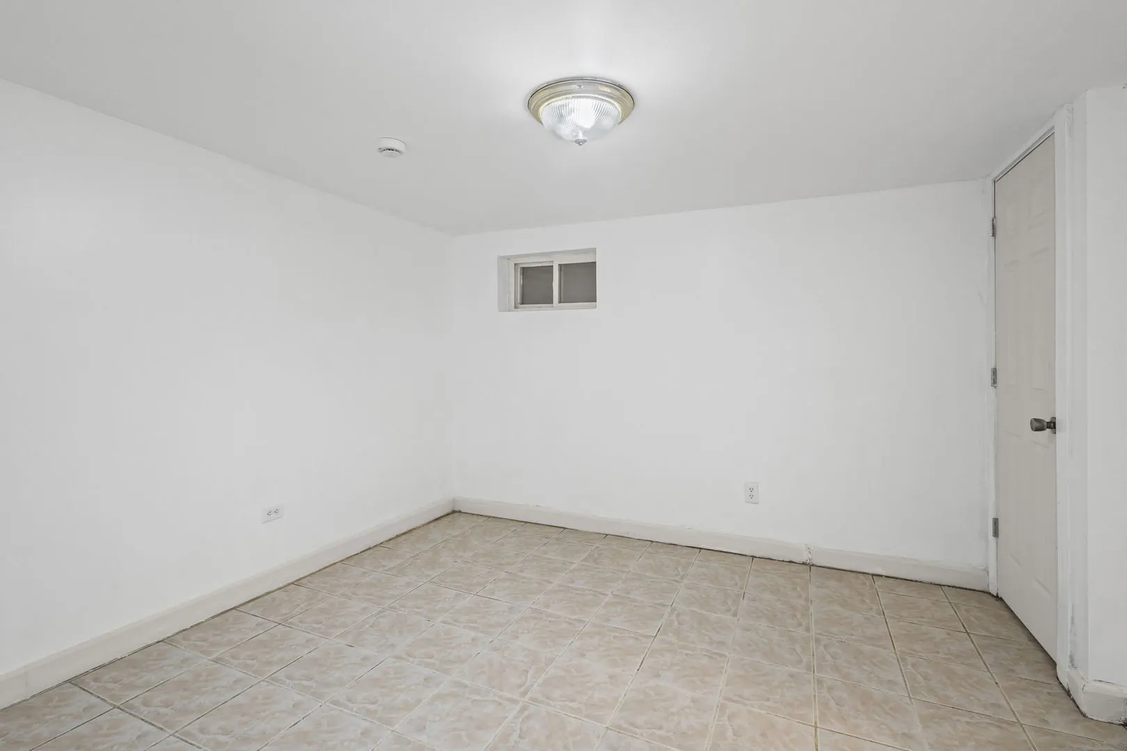 44 King Arthur Court 7 IL