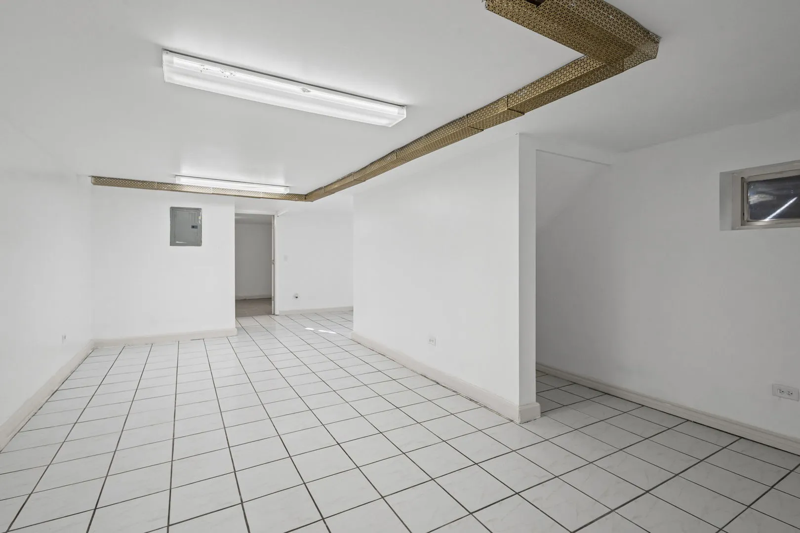 44 King Arthur Court 7 IL