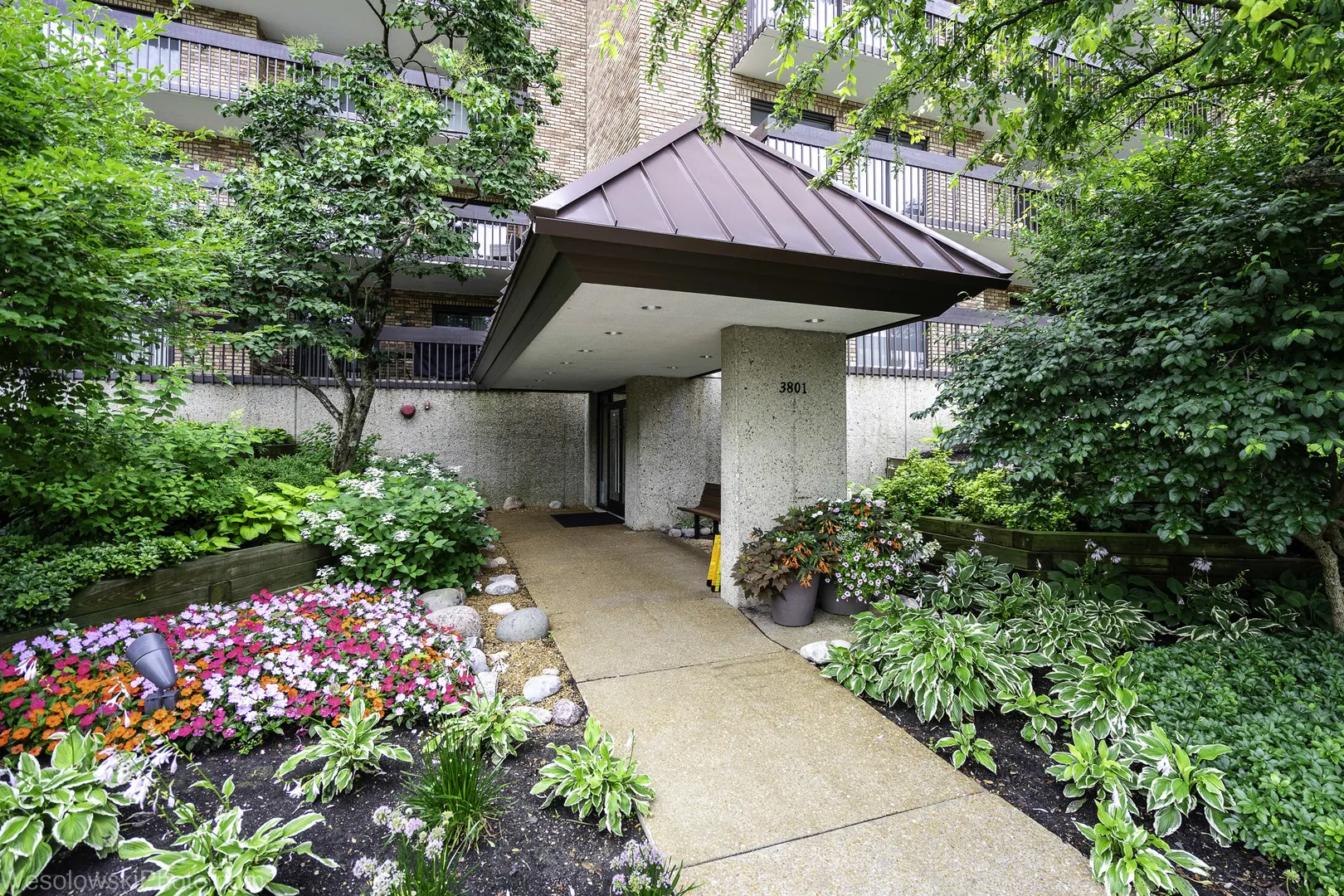 3801 Mission Hills Road 204 IL