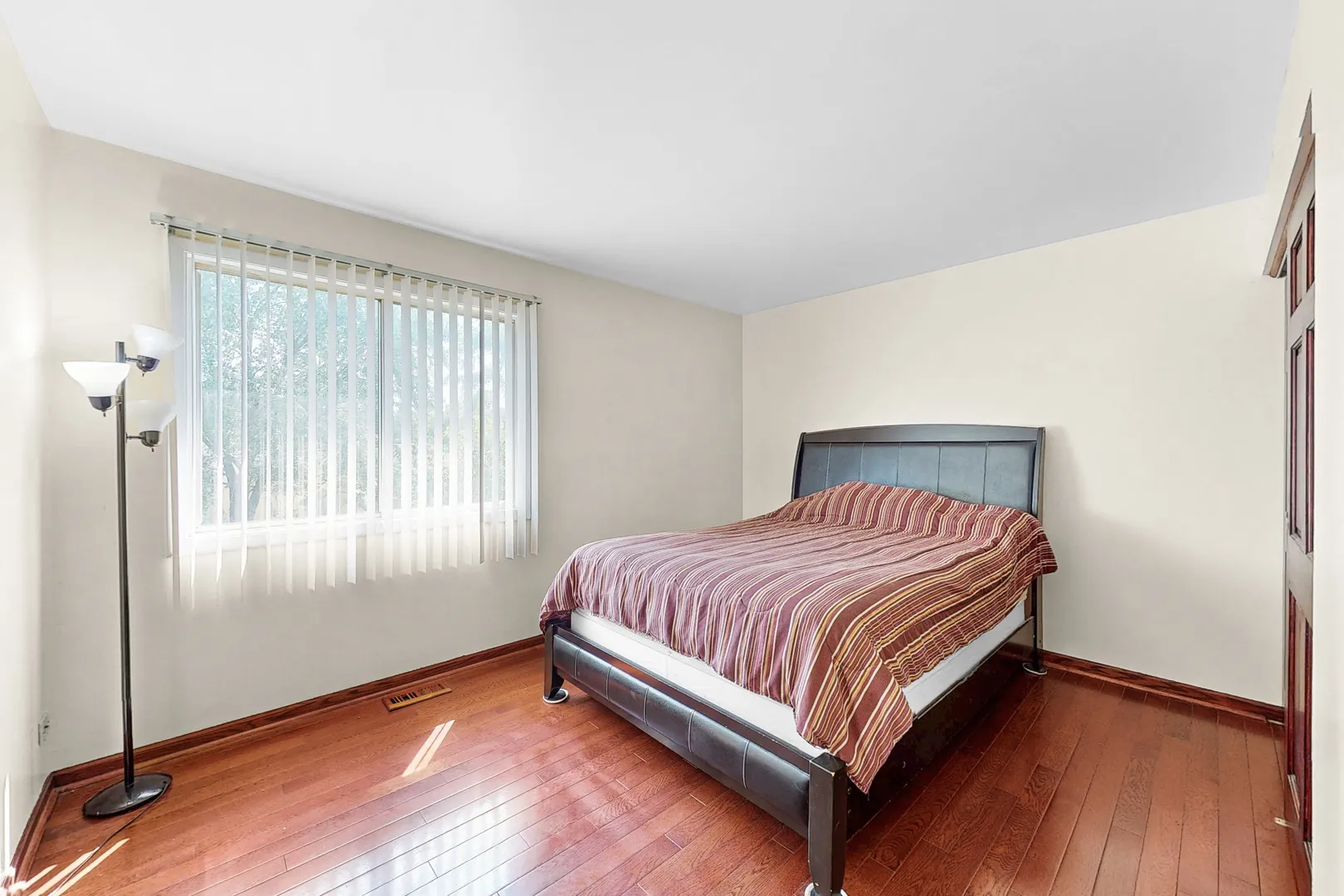 923 Capistrano Terrace IL