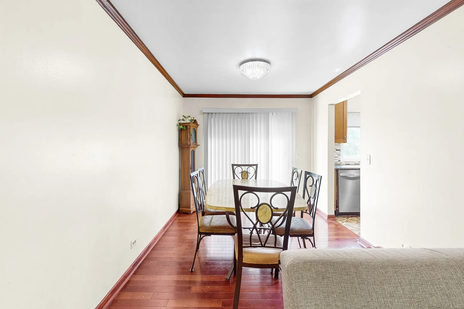 923 Capistrano Terrace IL
