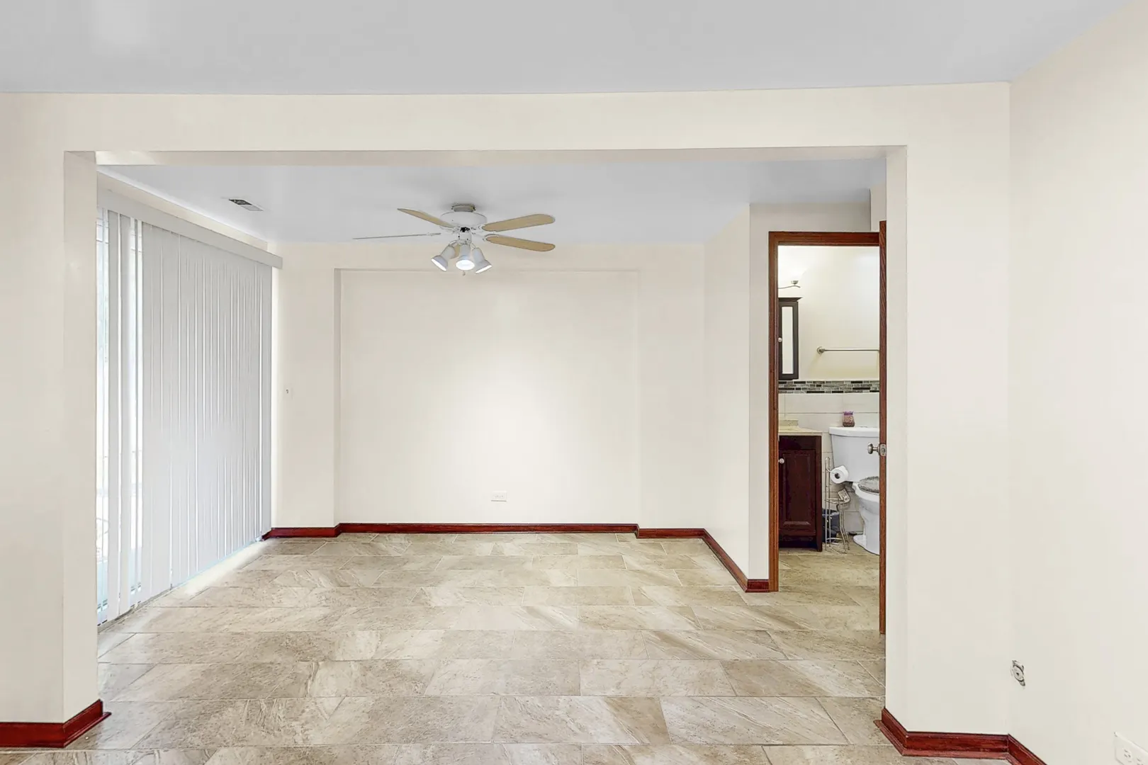 923 Capistrano Terrace IL