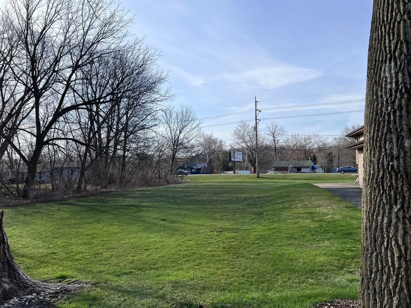 807 Menominee Drive IL