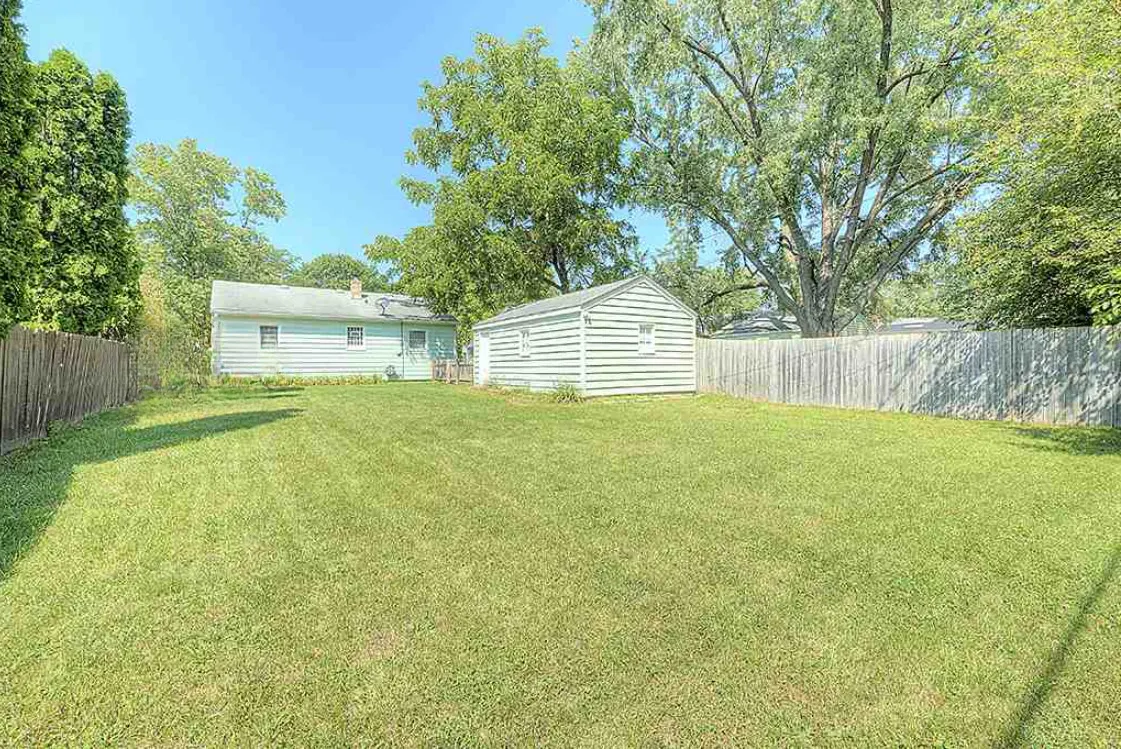 1720 Paradise Boulevard IL