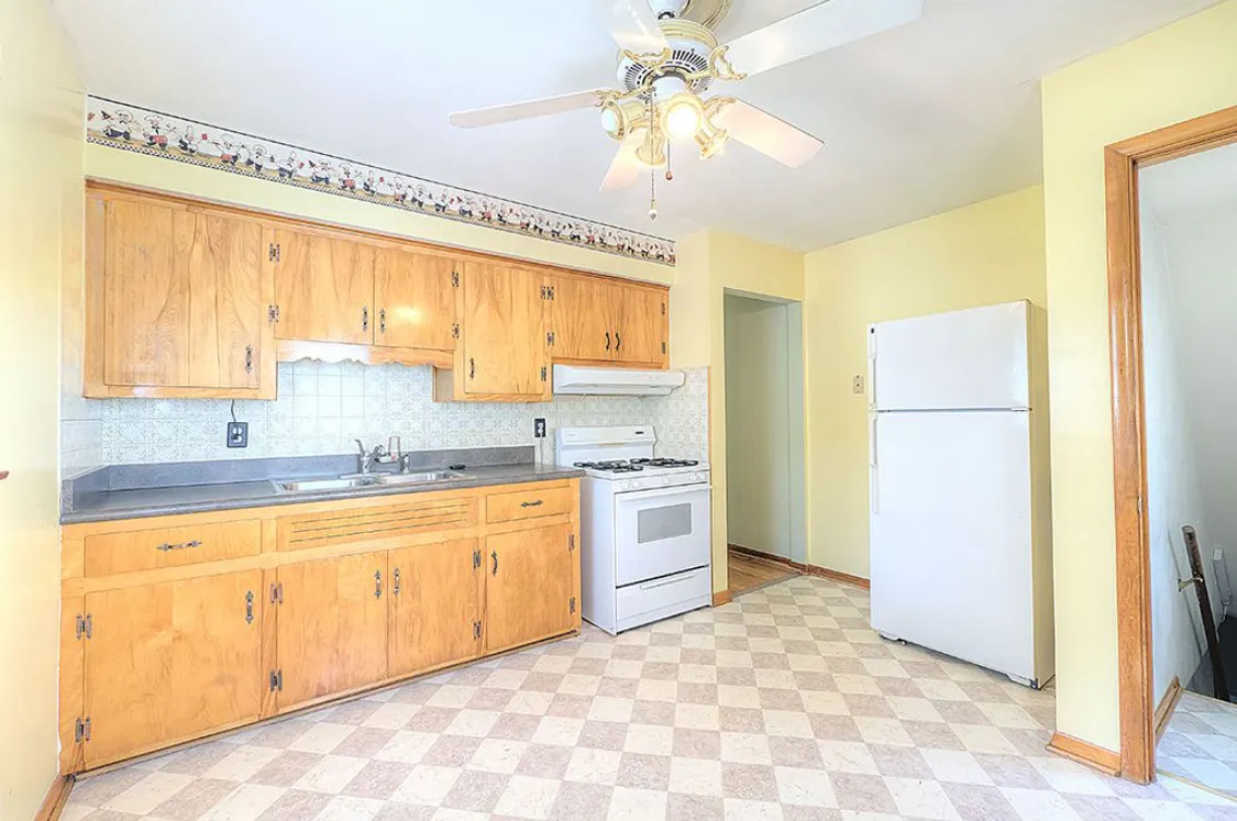 1720 Paradise Boulevard IL