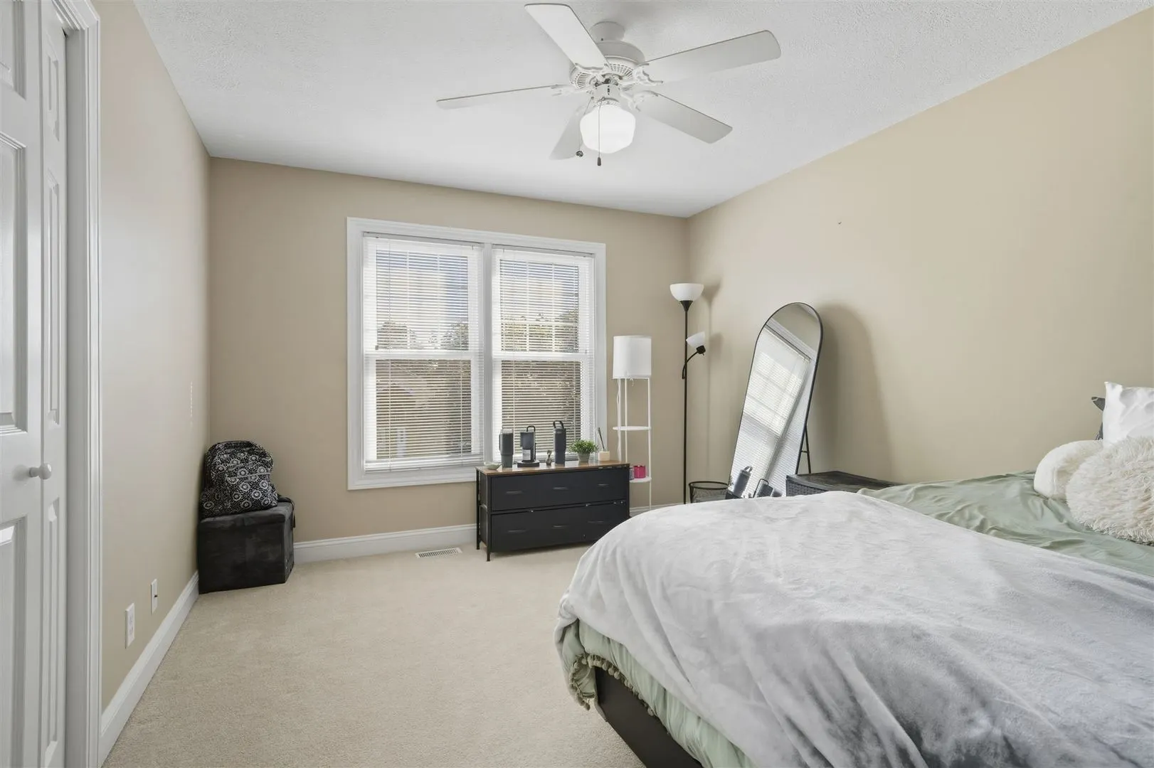 4 Scofield Court IL