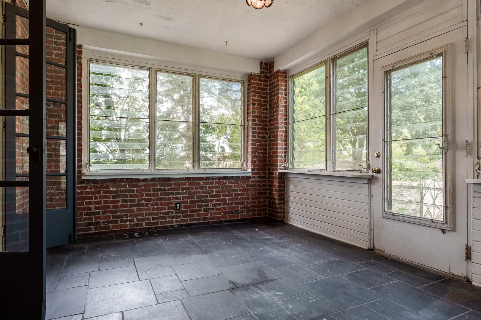 2014 Glenview Road IL