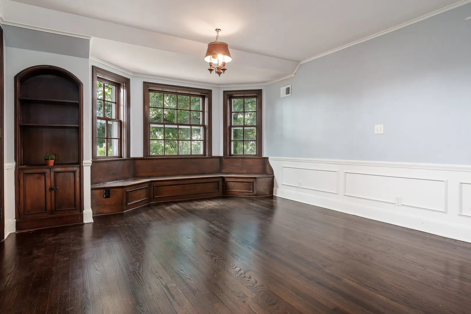 2014 Glenview Road IL