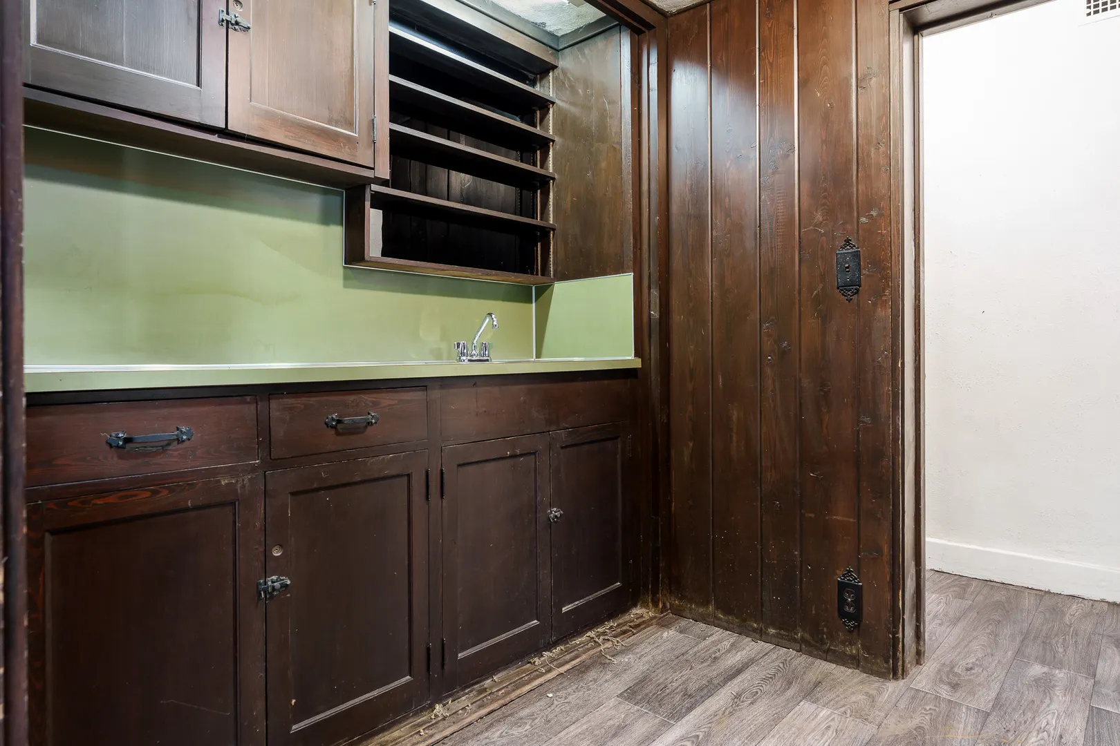 2014 Glenview Road IL