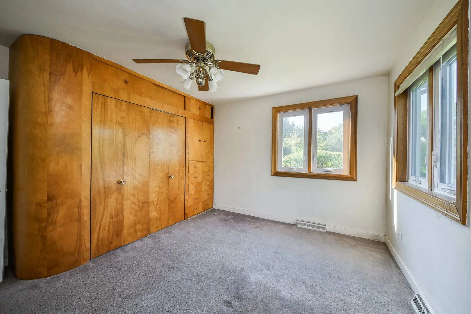 35W486 Fox River Drive IL