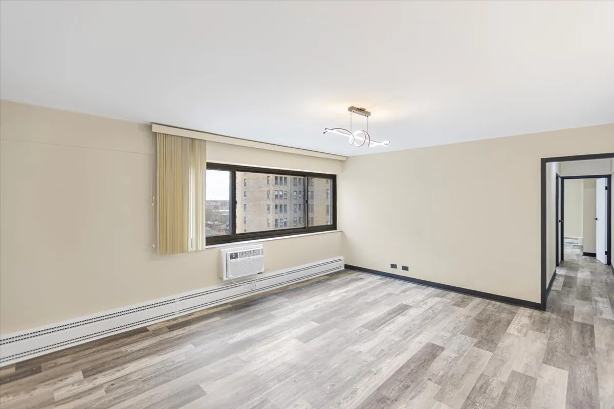 7337 S South Shore Drive 902 IL