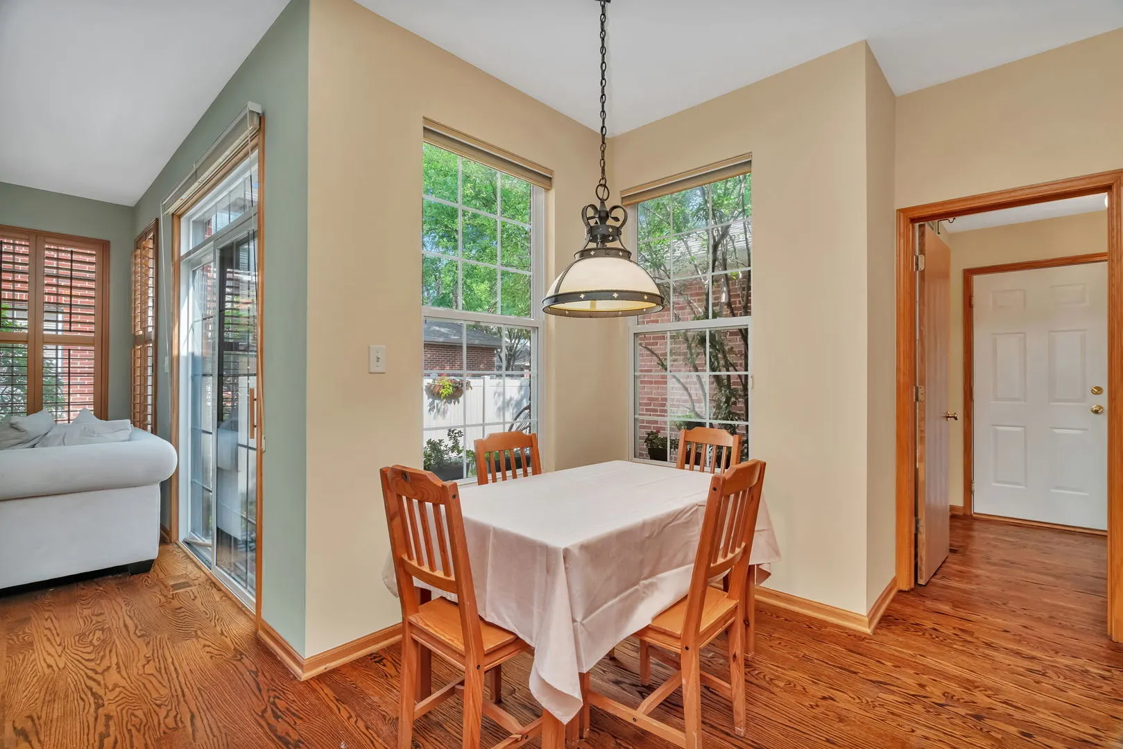 18568 W Point Drive IL
