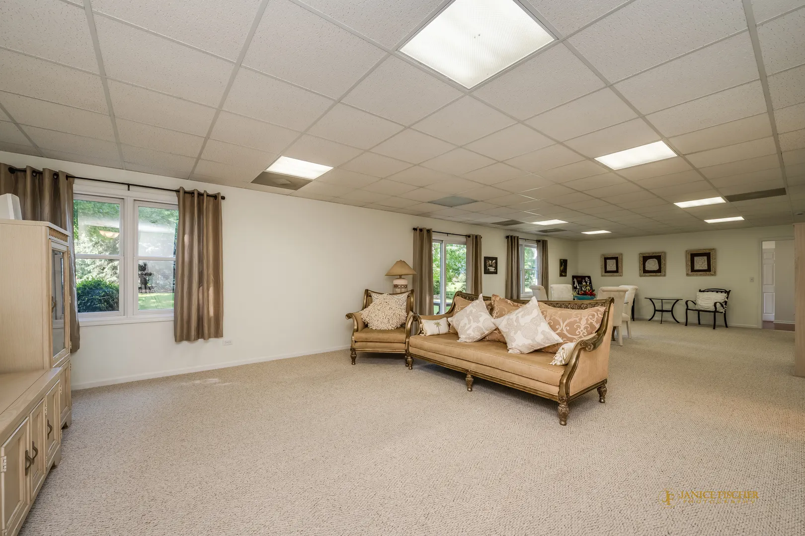6 Sherwood Court IL