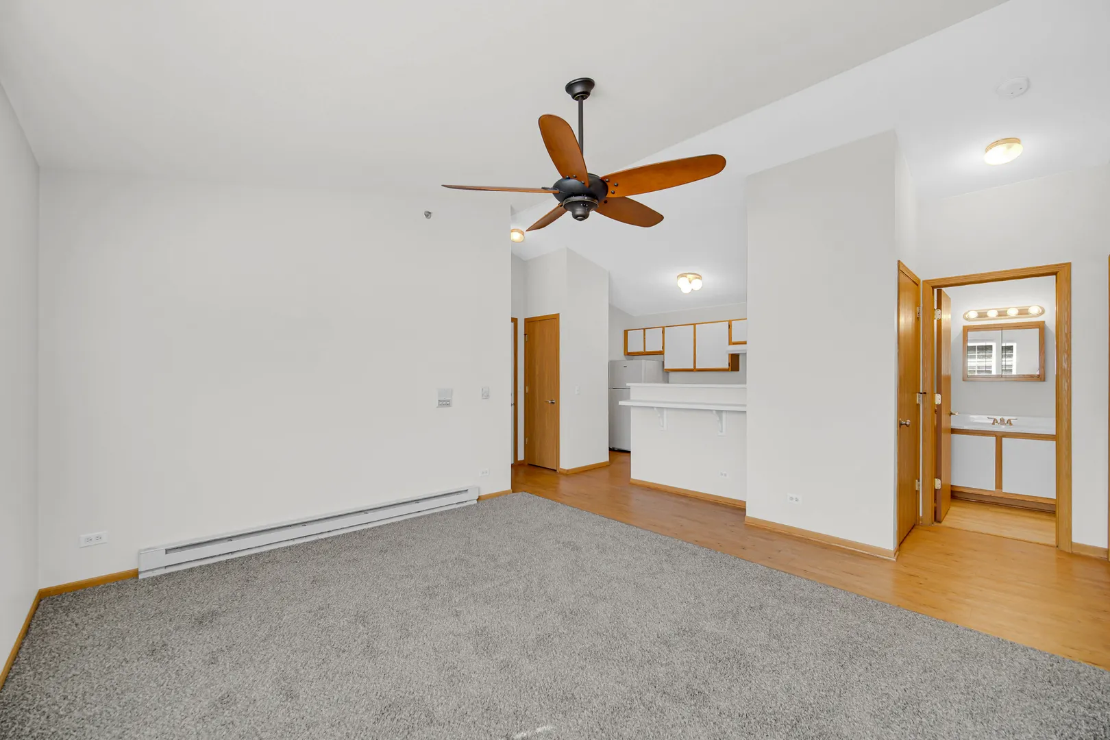 330 cunat Boulevard 3c IL