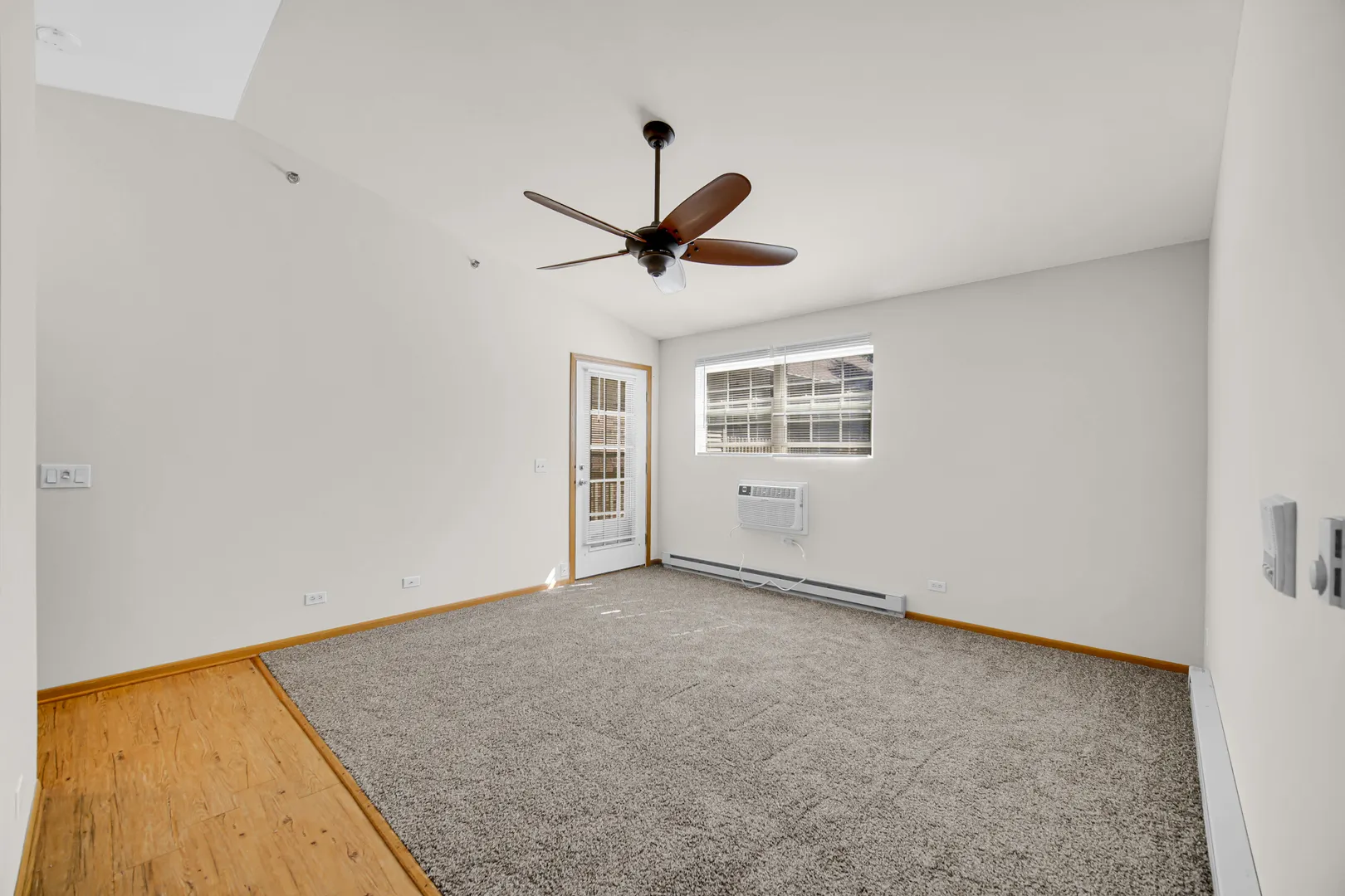 330 cunat Boulevard 3c IL