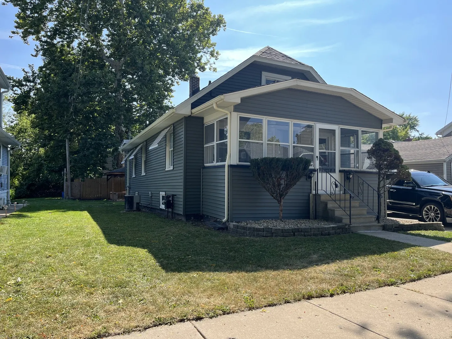 733 Schomer Avenue IL