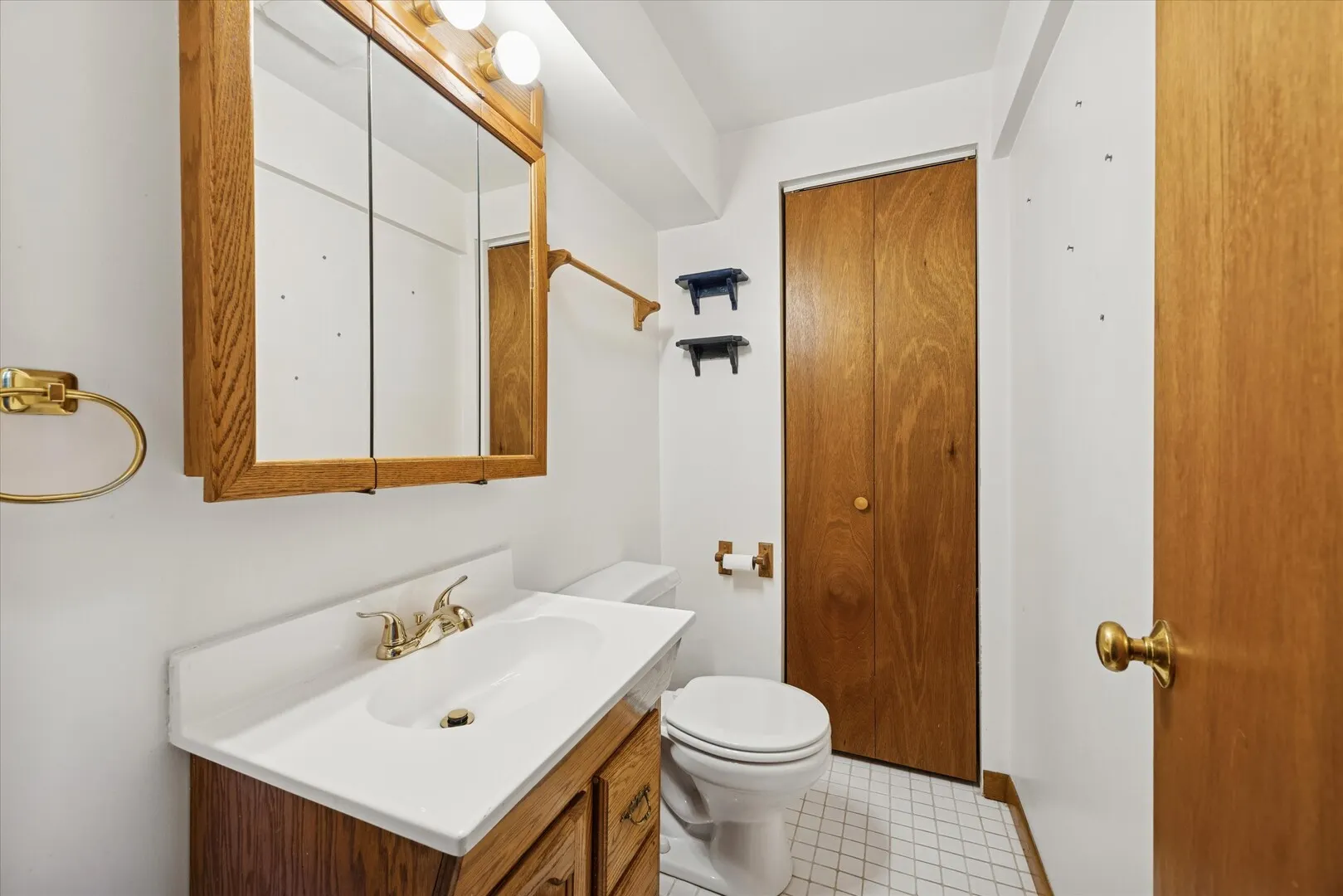 68 W Altgeld Avenue IL