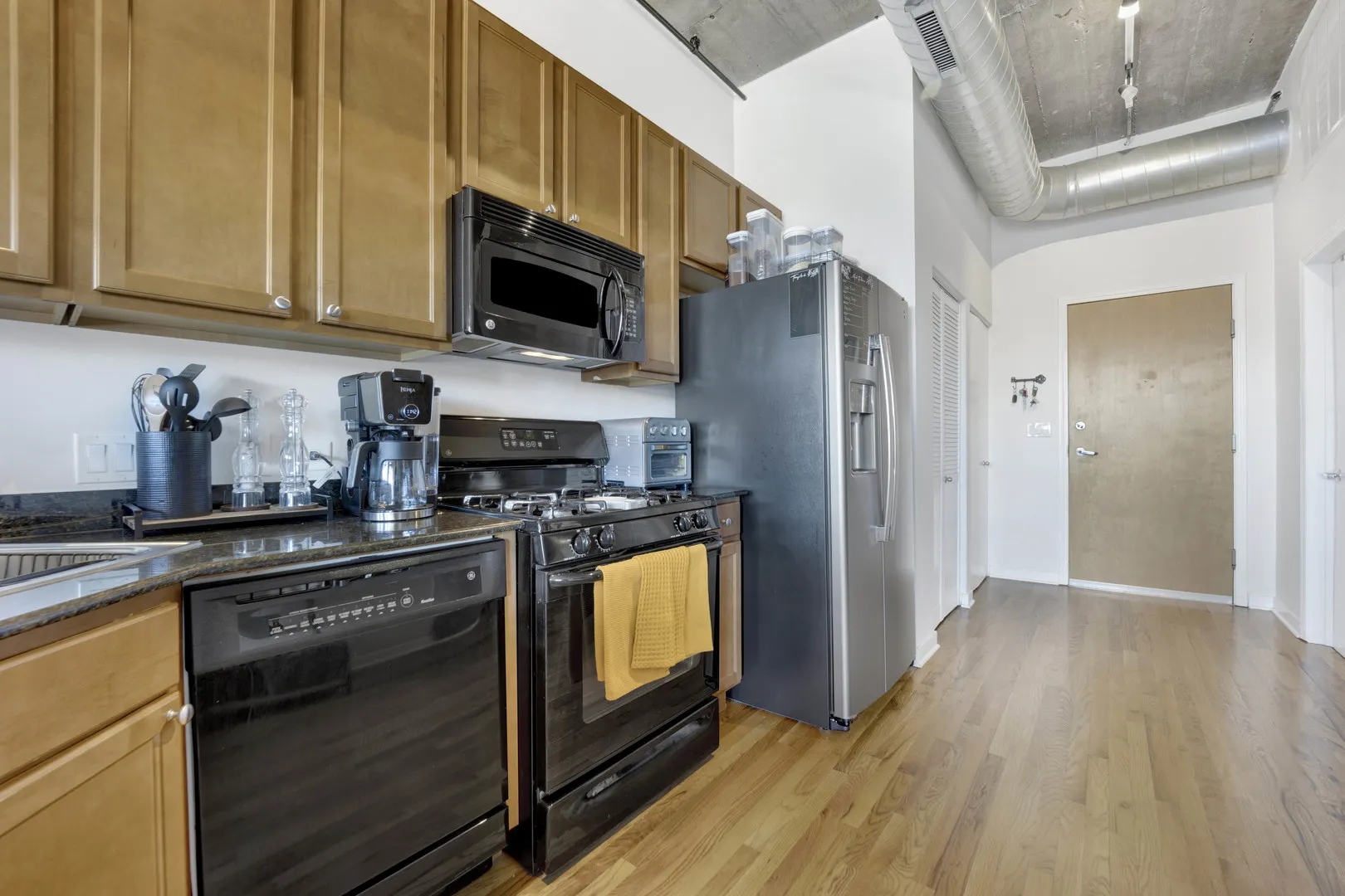 1033 W 14TH Place 338 IL