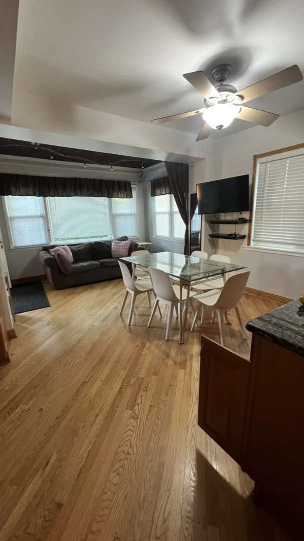 5401 W Pensacola Avenue 1 IL