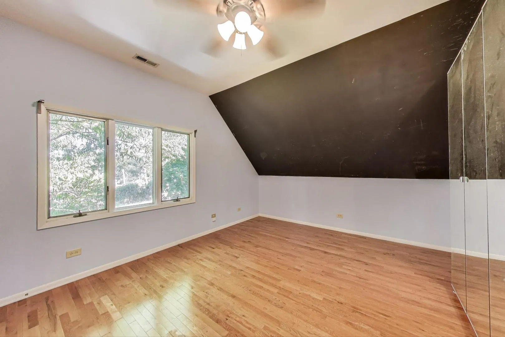 135 E 55 TH Street IL