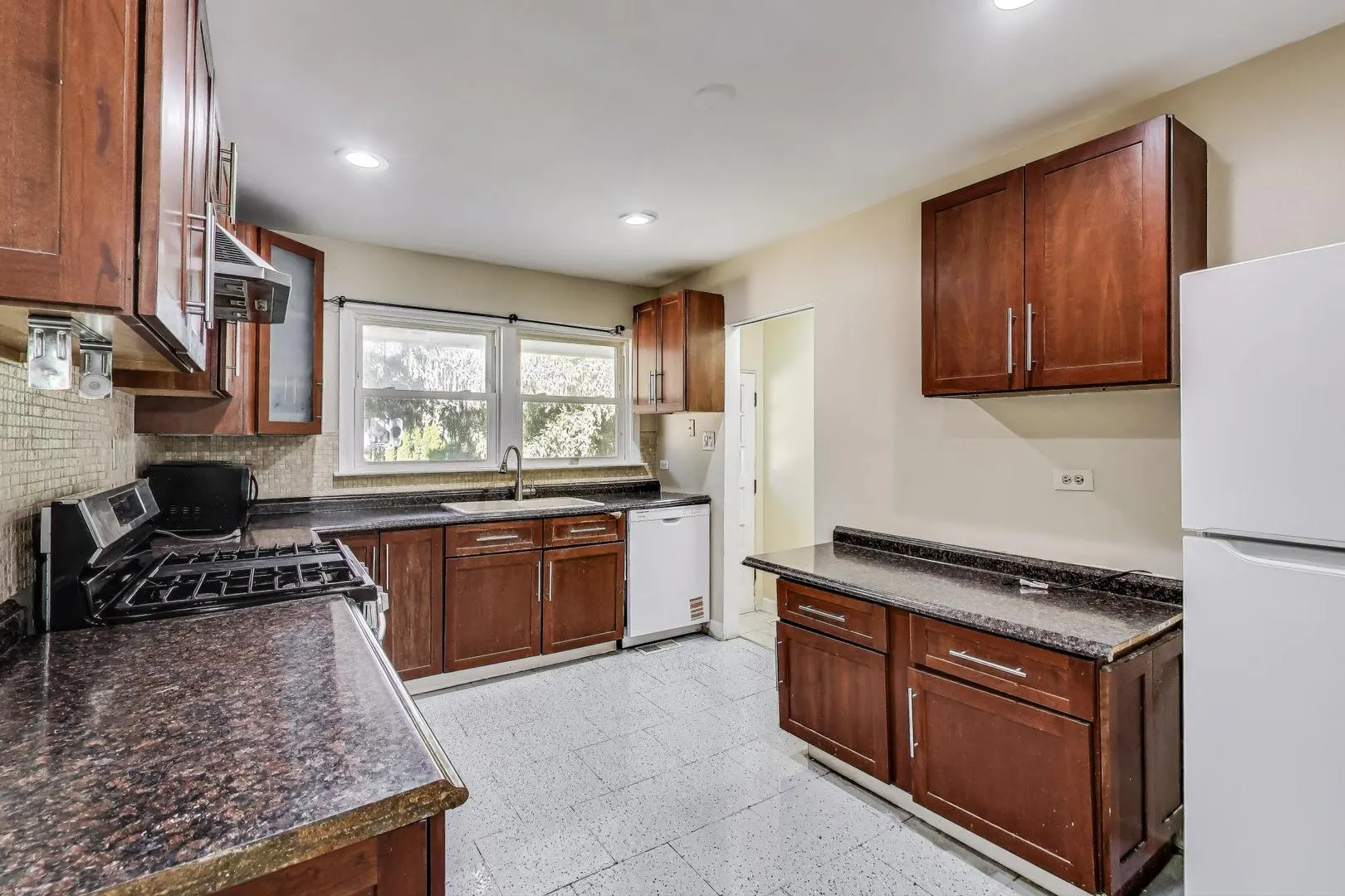 135 E 55 TH Street IL