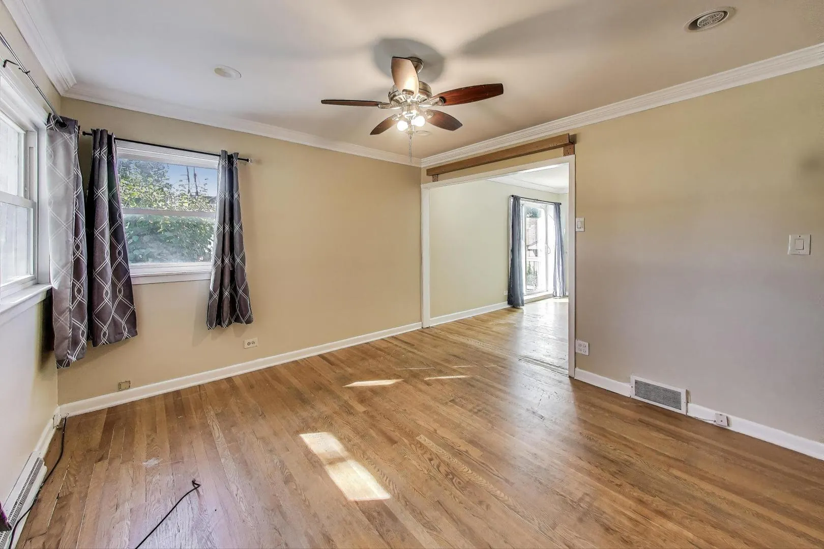 135 E 55 TH Street IL
