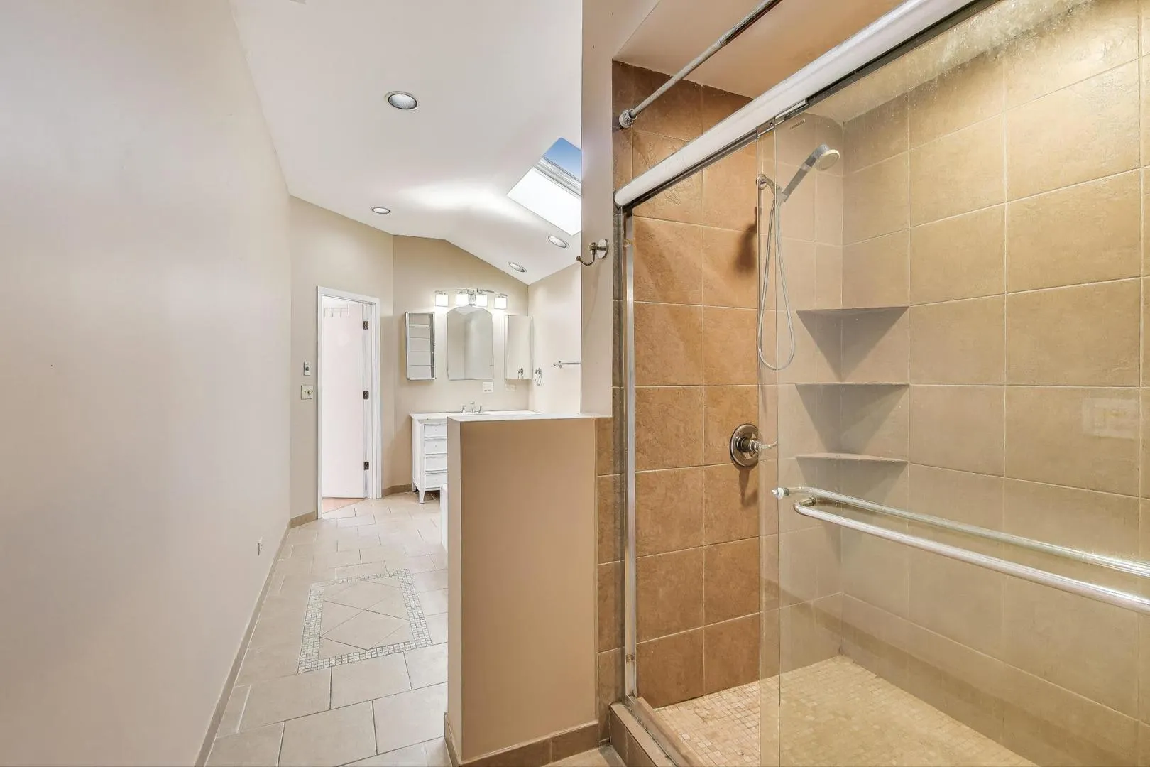135 E 55 TH Street IL